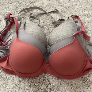 PINK Victoria’s Secret Lightly Lined Bras (3)